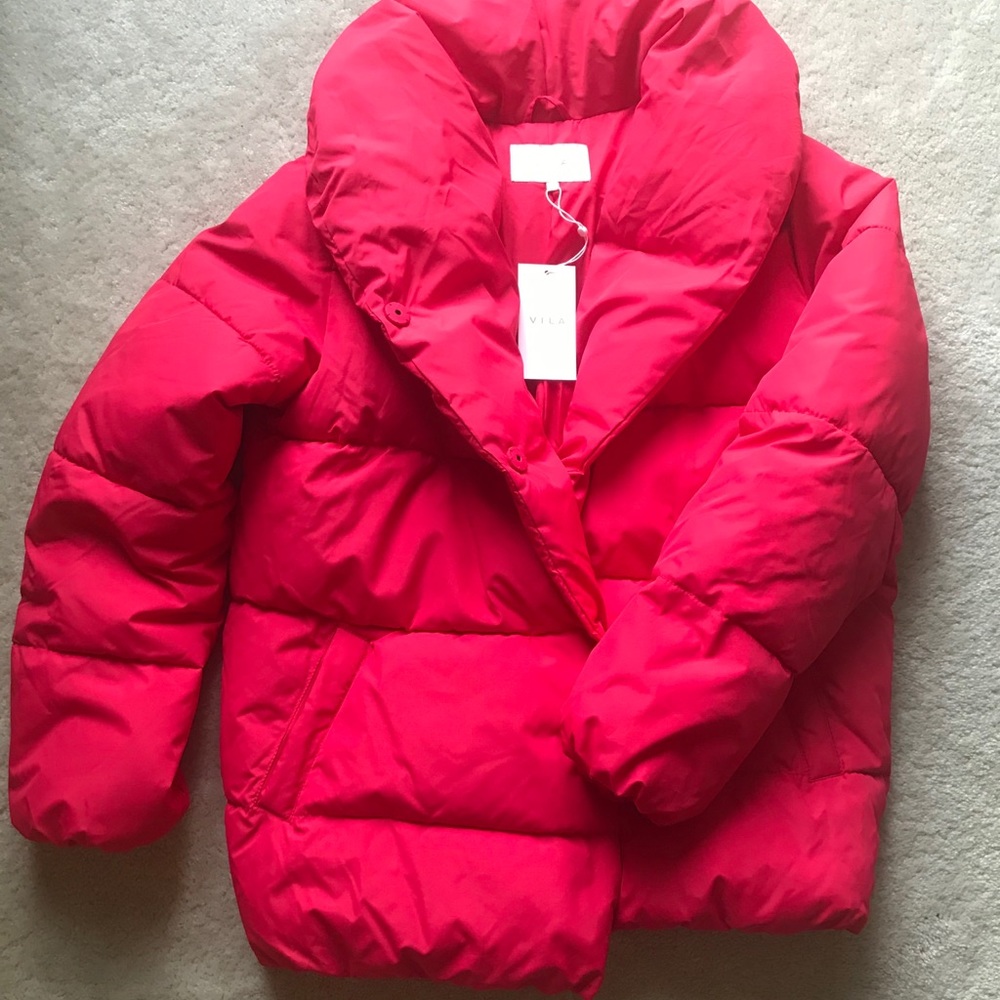 NWT ASOS (Vila) Red Puffer Jacket ❤️